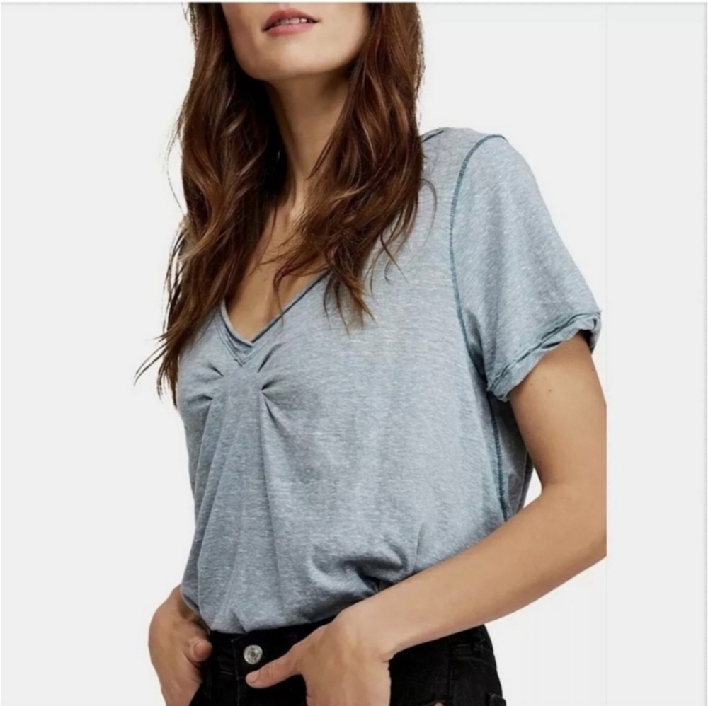 FREE PEOPLE All You Need Rutched Front Tee Top Grey Taupe Large NWT